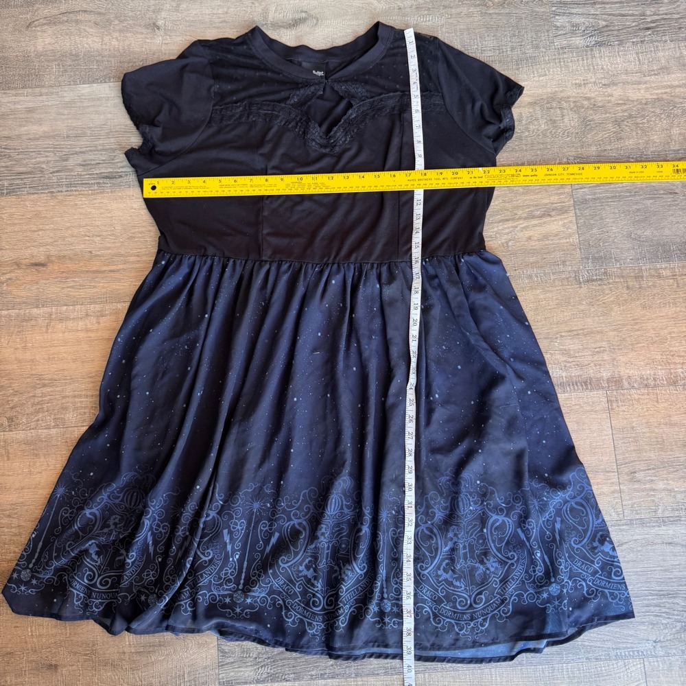 Torrid Harry Potter Hogwarts Crest Night Sky Dress Mesh Lace Skater Plus Size 3 - Picture 7 of 8